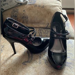 Steven by Steve Madden black patent heels size 6.5